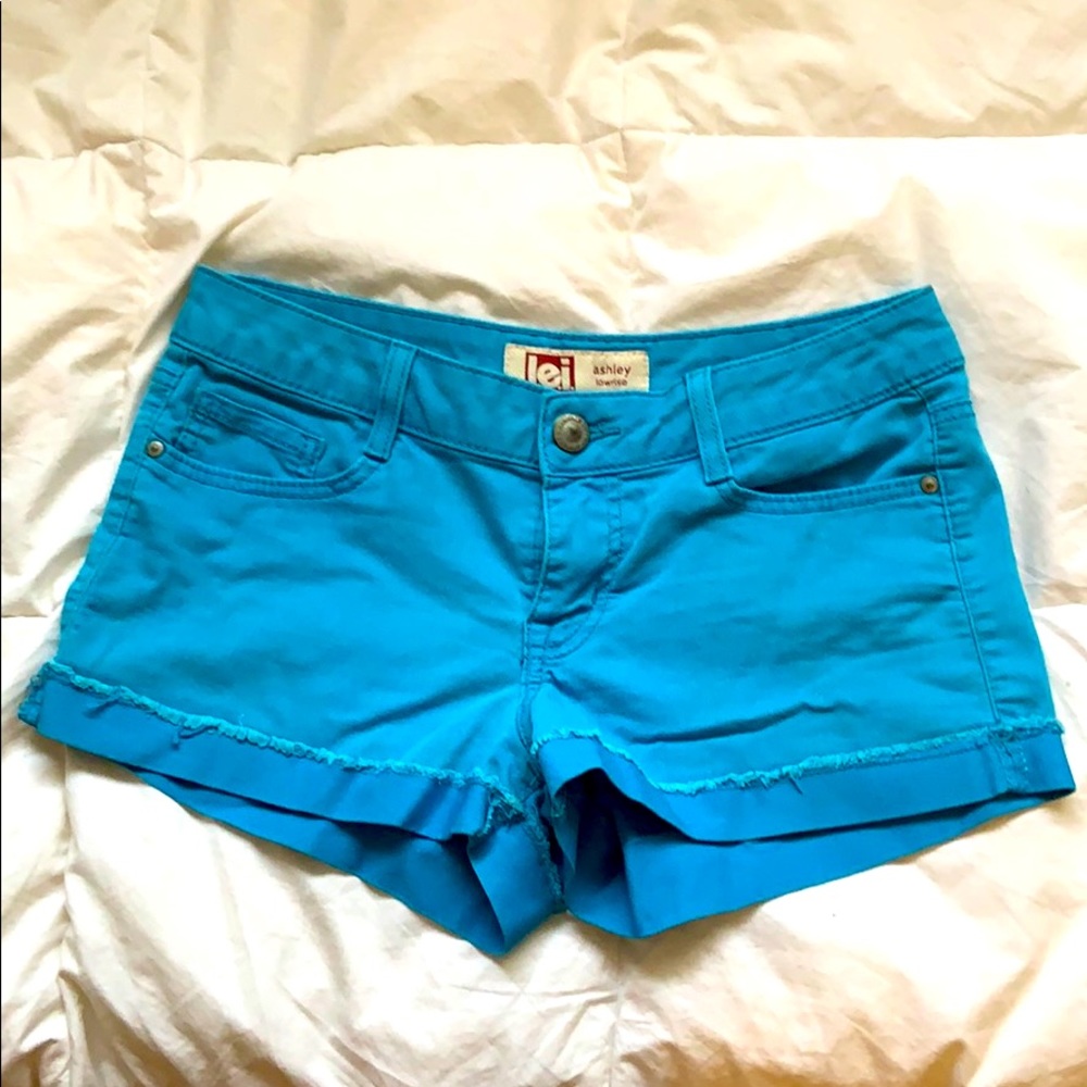 Short shorts!